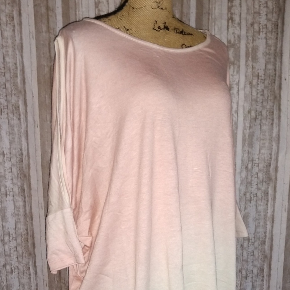 Cold Shoulder Tee - Picture 2 of 4